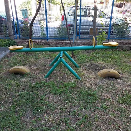 лятна генчеви град 招待所 *