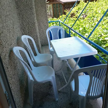 лятна генчеви град * Обзор