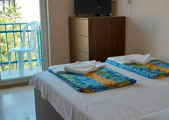 лятна генчеви град בית הארחה